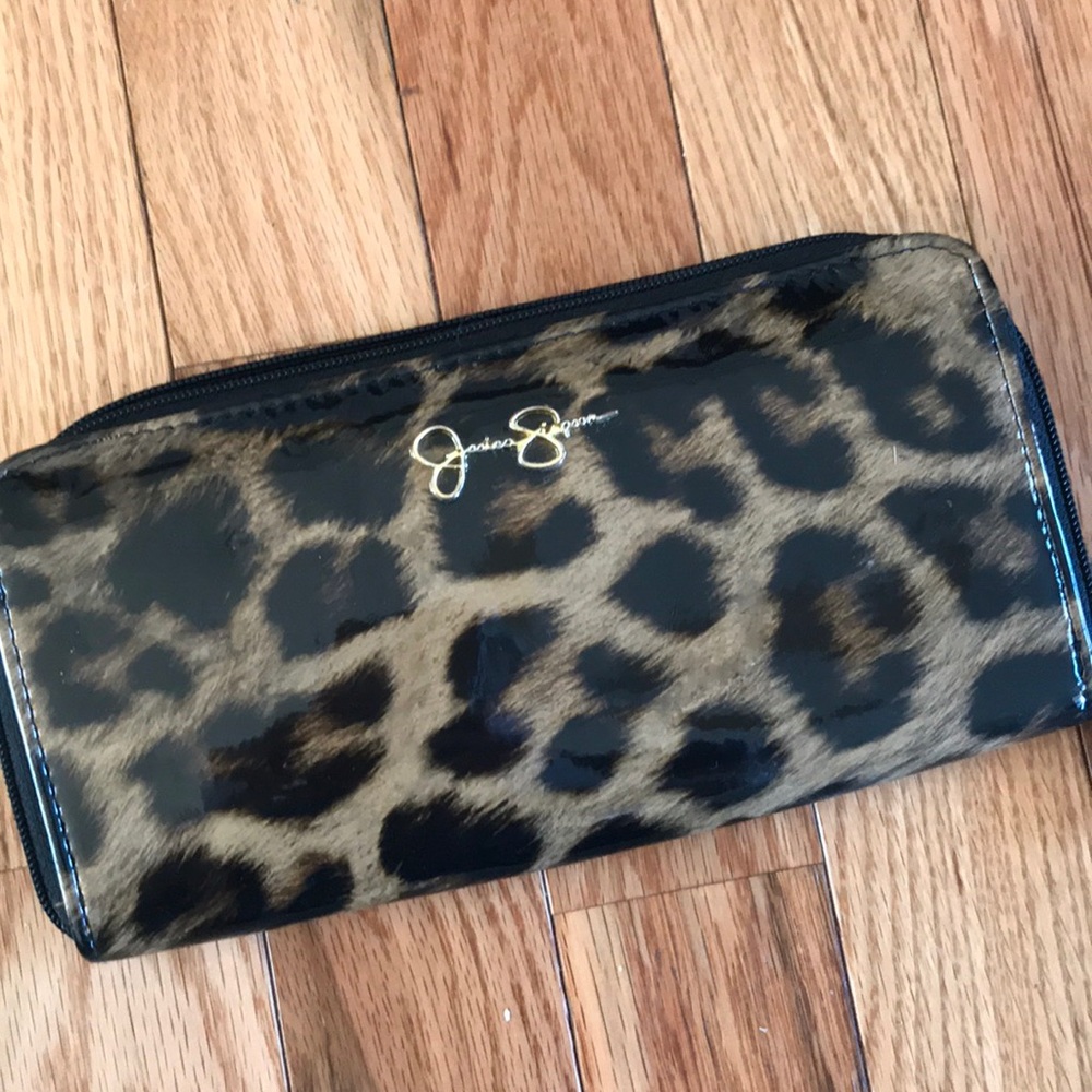 Shiny Jessica Simpson cheetah wallet! Price obo